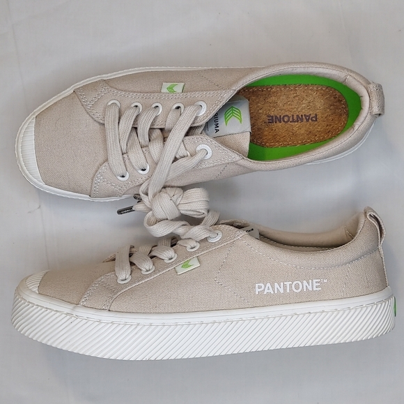 Cariuma Shoes - Cariuma Pantone Sneakers 8.5 Women Taupe Beige Comfot Casual Shoe Mens 7